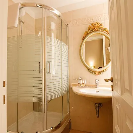 Palaiologos Luxury