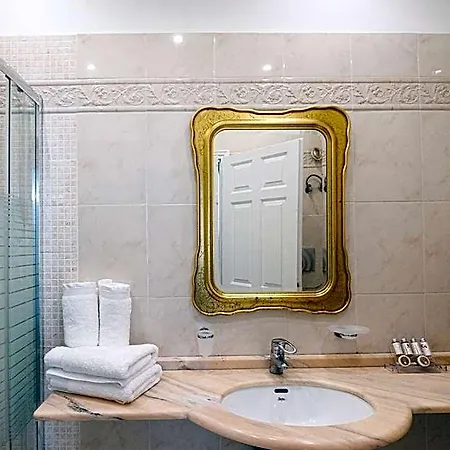 Palaiologos Luxury Hotel